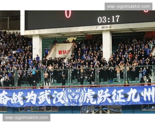 武汉三镇客场逼平河南队 门将方镜淇带伤作战力保平局